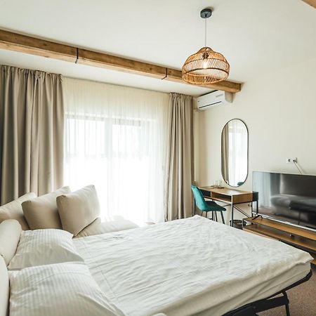 Stokker Hotel Oradea Bagian luar foto