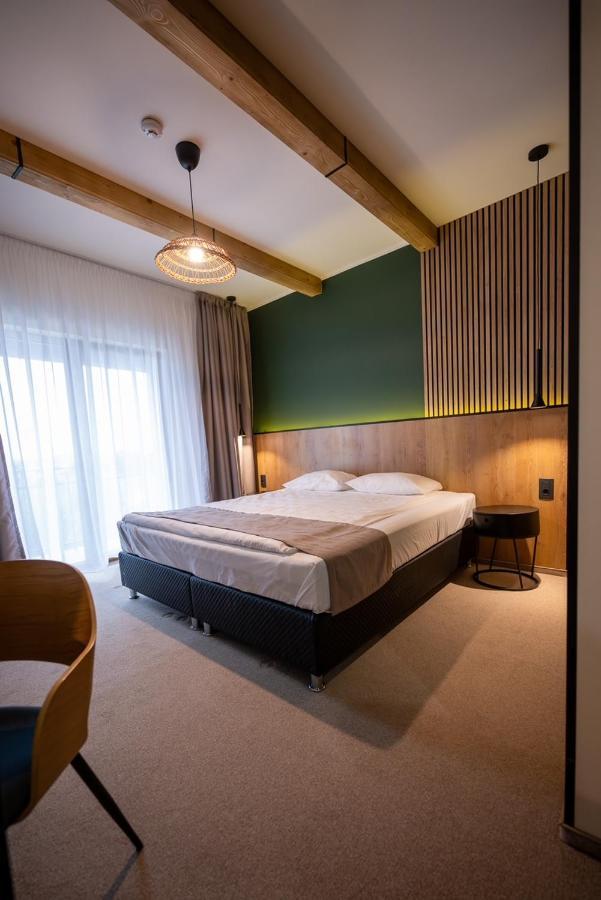 Stokker Hotel Oradea Bagian luar foto